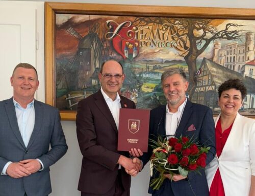 Wręczenie nominacji na stanowisko Dyrektora Szkoły Podstawowej w Żytowiecku